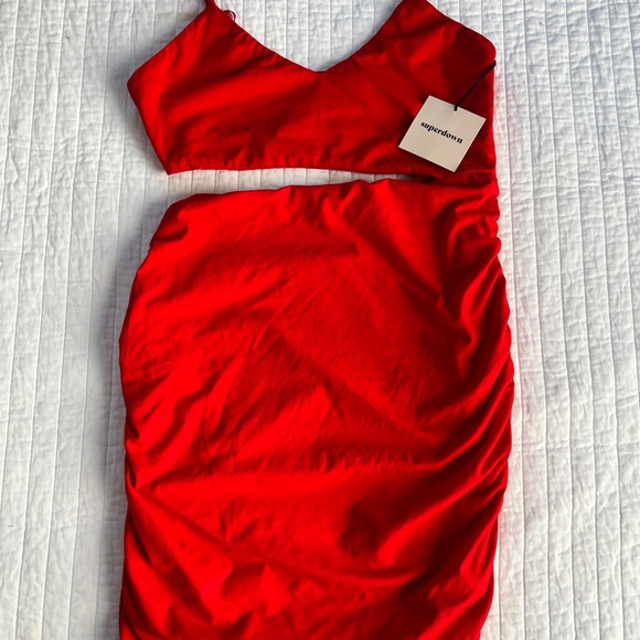 Superdown Darcey Ruched Dress Size Medium NWT - Picture 2 of 4